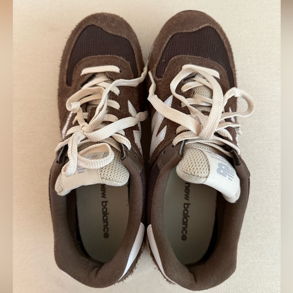 New Balance Chocolate and Cream Sneakers